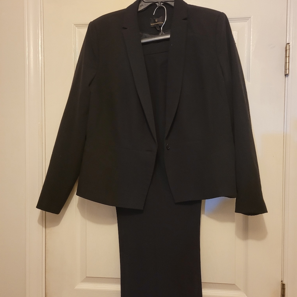 Pant suit